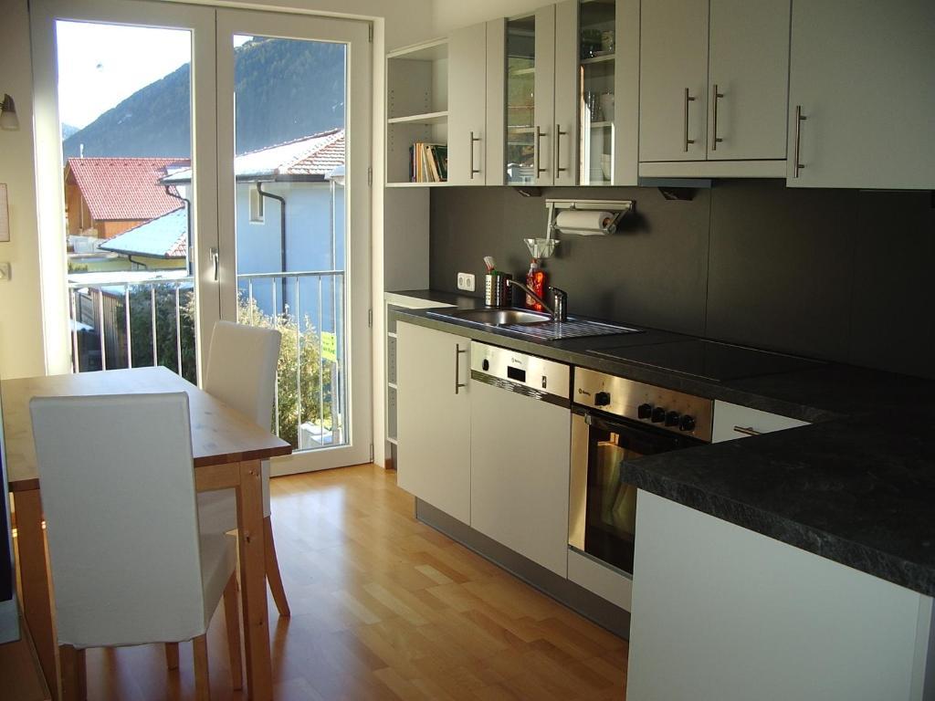 Haus Arosa Διαμέρισμα Pettneu am Arlberg Δωμάτιο φωτογραφία